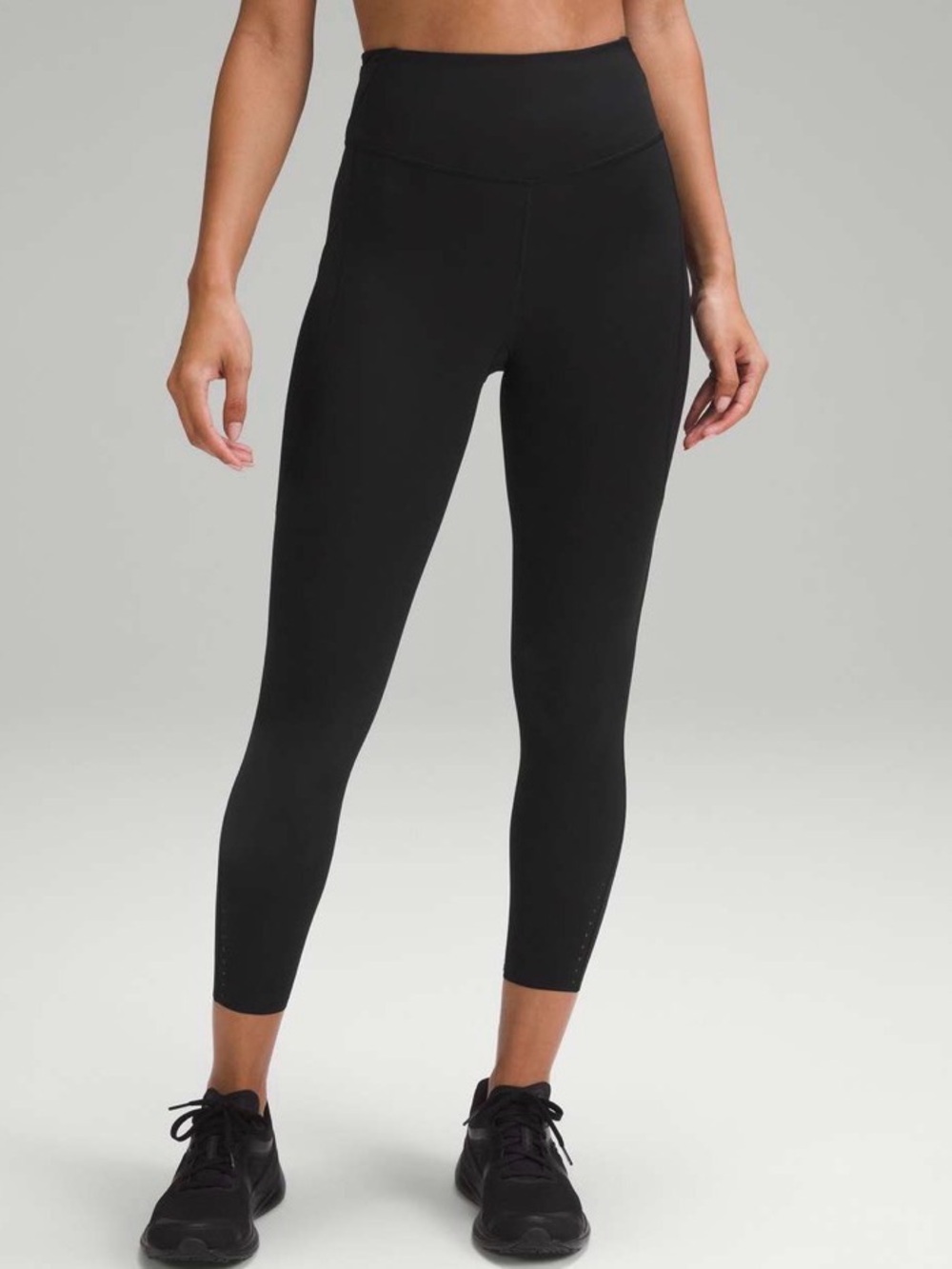 Lululemon sz 10 Black Performance Leggings Side Pockets